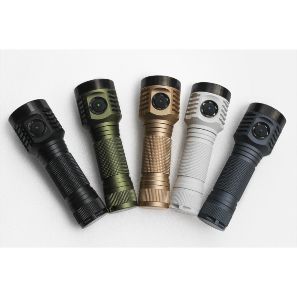 New Emisar D1 mini pocket thrower with black parts