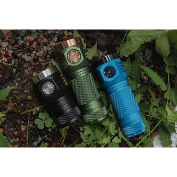 Emisar D4SV2 21700 High Power LED Flashlight